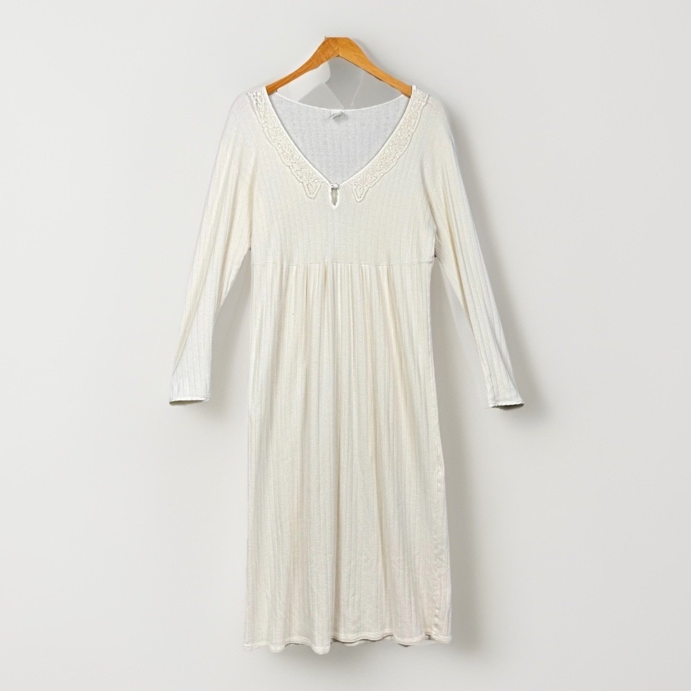 Vtg CW Night Gown Womens M Cream Ivory Long Sleeve Knit Long Lace‎ Trad Modest